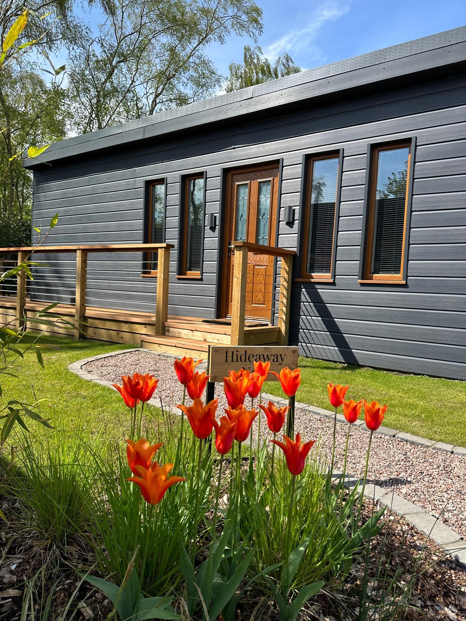 Enjoy 20% Off Mid‑Week Stays This May & June at Blakemere Hideaways