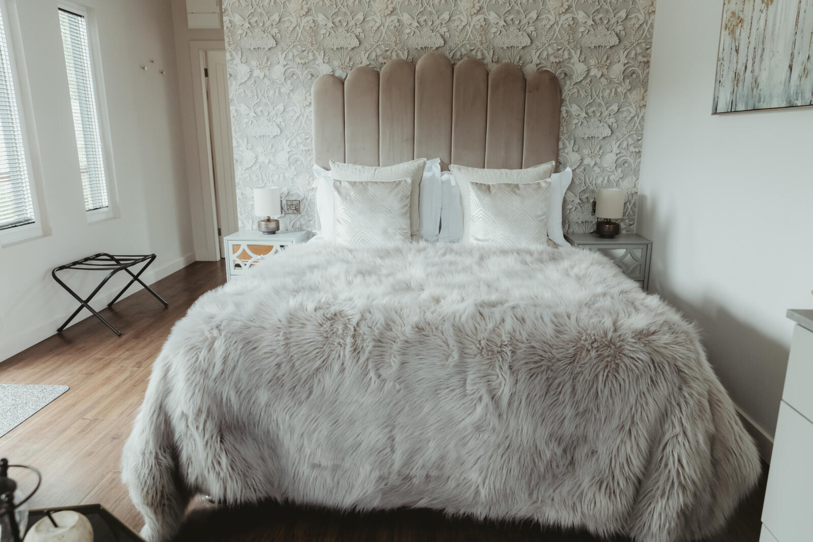 Snuggle down or wrap up warm this February at Blakemere Hideaways – with 20% of any 2-night stay. 